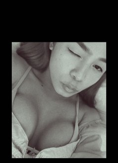 Jhanaloves - Transsexual escort in Manila Photo 9 of 10