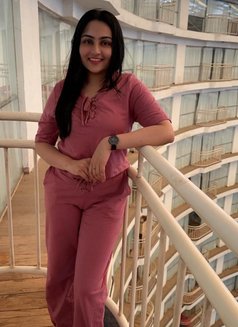 Naughty Smriti GFE-MISTRESS- CAM- Massag - puta in Bangalore Photo 4 of 4