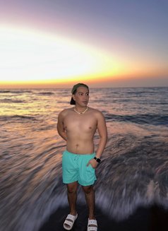 JHAY HERE - Male escort in Manila Photo 29 of 30