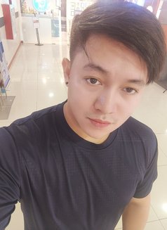 Jhaydee - Male companion in Makati City Photo 12 of 12
