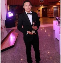 Jhayr - Male escort in Dubai