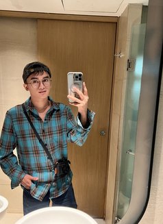 Jhelo Smith - Male escort in Hong Kong Photo 3 of 4