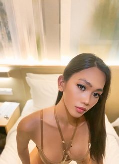 Jhen for Party Sex - Transsexual escort in Makati City Photo 7 of 15