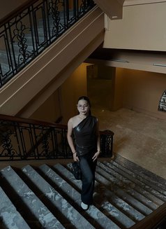 Jheshlie - Transsexual escort in Makati City Photo 13 of 15