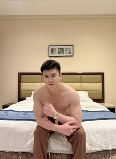 Jhon - Transsexual escort in Riyadh Photo 3 of 7