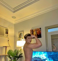 Jhon - Transsexual escort in Riyadh