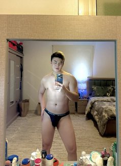 Jhon strong dick🇵🇭 - Transsexual escort in Riyadh Photo 8 of 9