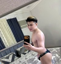 Jhon strong dick🇵🇭 - Transsexual escort in Riyadh Photo 14 of 14