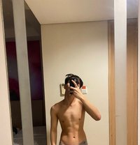 Jhonatan - Male escort in Bali
