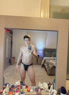 Jhong Baby Boy - Male escort in Riyadh Photo 8 of 11