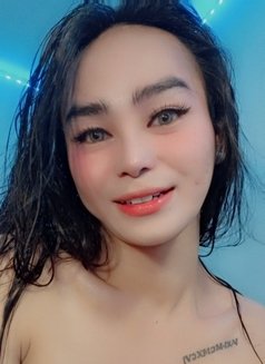 Jhonna22 - Transsexual escort in Makati City Photo 3 of 6