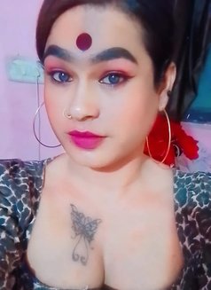 Jhumka - Transsexual escort in New Delhi Photo 2 of 4