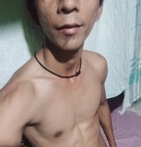 Jhustine - Male escort in Manila