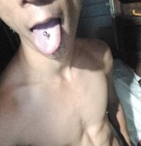 Jhustine - Male escort in Manila