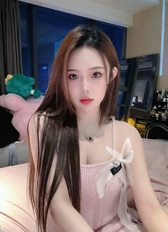 Jia Ning - puta in Kuala Lumpur Photo 4 of 5