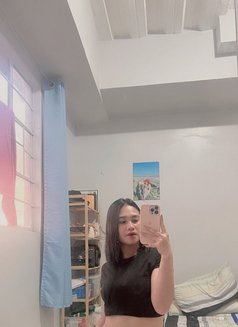 Jiashi - masseuse in Makati City Photo 5 of 5