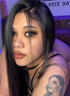 Jib’b Wipawee - escort in Okinawa Island Photo 2 of 8