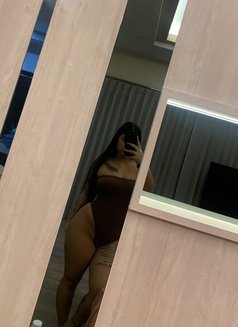 Jib’b Wipawee - escort in Okinawa Island Photo 5 of 8