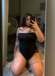 Jib’b Wipawee - escort in Okinawa Island Photo 6 of 8