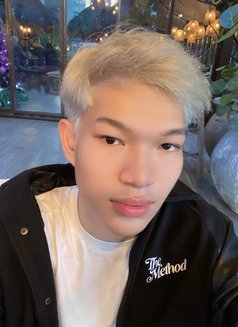Jiew Smooth Thai Thick XL - Male escort in Doha Photo 1 of 7
