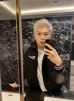 Jiew Smooth Thai Thick XL - Acompañantes masculino in Dubai Photo 5 of 7