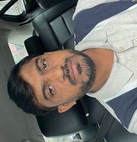 Jig’s - Male escort in Surat