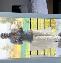 Jig’s - Male escort in Surat