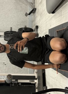 Jiggz - Male escort in Mumbai Photo 8 of 9