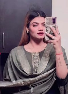 Jigna Shemale - Transsexual escort in Indore Photo 2 of 3