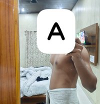 Jignesh - Male adult performer in New Delhi