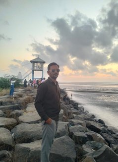 Jignesh Jignesh Munjapa - escort agency in Surat Photo 2 of 2