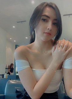 Jihan - escort in Bali Photo 2 of 6