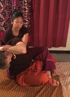 Jiji Massages Services - Masajista in Tokyo Photo 2 of 6