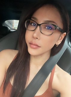 Jiji - puta in Bangkok Photo 10 of 10