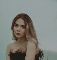 Jill - escort in Riyadh Photo 4 of 13