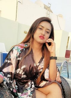 Maliyali Actress & Model - puta in Dubai Photo 1 of 6
