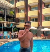 Jim Jackaz - Male escort in Manila