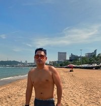 Jim Jackaz - Male escort in Manila