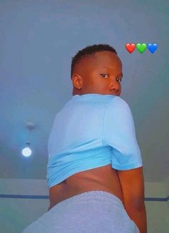 Jim - Male escort in Mombasa Photo 1 of 5