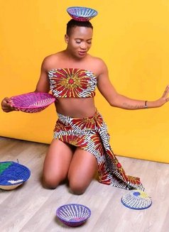 Jim - Male escort in Mombasa Photo 3 of 5