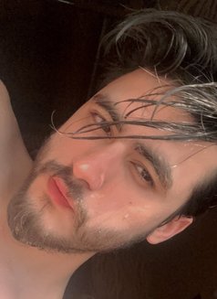 Jimmy A. - Male escort in Baku Photo 2 of 3