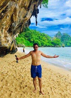 Jimmy Ahmed - Acompañantes masculino in Karāchi Photo 1 of 9