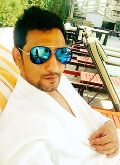 Jimmy Ahmed - Acompañantes masculino in Karāchi Photo 8 of 9