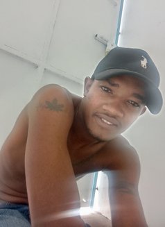 Jimmy_Fox - masseur in Mombasa Photo 6 of 8
