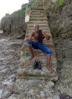 Jimmy_Fox - masseur in Mombasa Photo 8 of 8