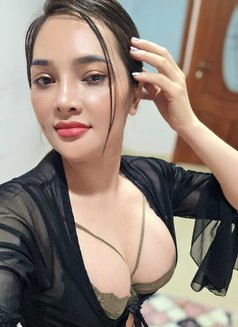 Jimmy in Doha - puta in Doha Photo 2 of 4