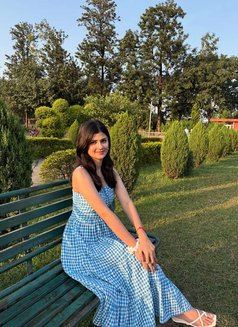 Jimmy - puta in Ahmedabad Photo 1 of 6