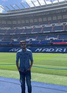 Jimmy - Male escort in Mumbai Photo 4 of 4