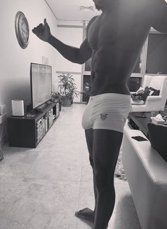 Jimmy - Acompañantes masculino in Doha Photo 4 of 7