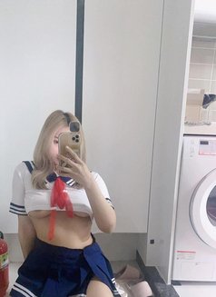 Jina - masseuse in Bangkok Photo 1 of 8